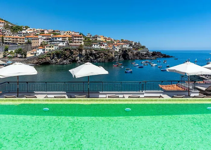 Hotel Pestana Churchill Bay Câmara de Lobos