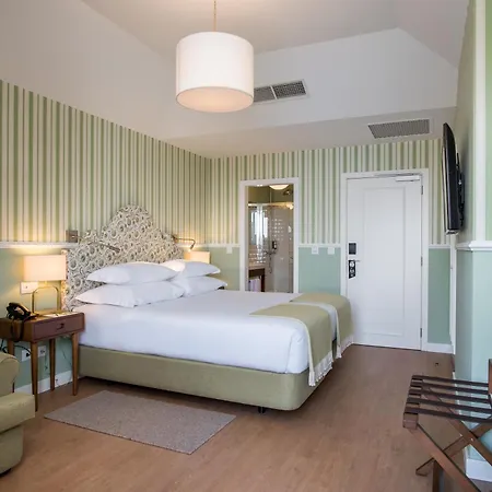 Hotel Pestana Churchill Bay 4*