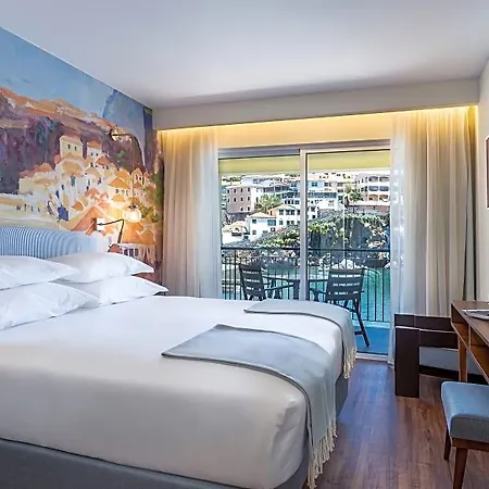Hotel Pestana Churchill Bay Camara de Lobos