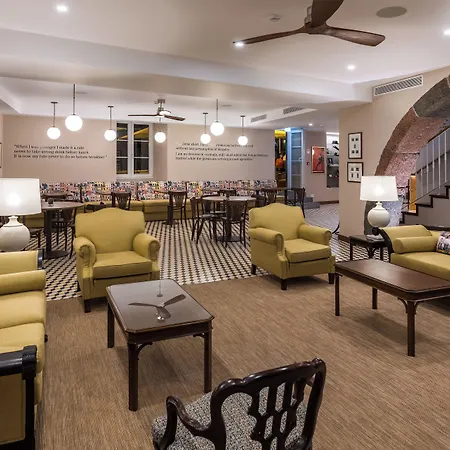 Pestana Churchill Bay Hotel Camara de Lobos