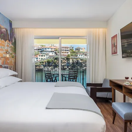 Pestana Churchill Bay Camara de Lobos