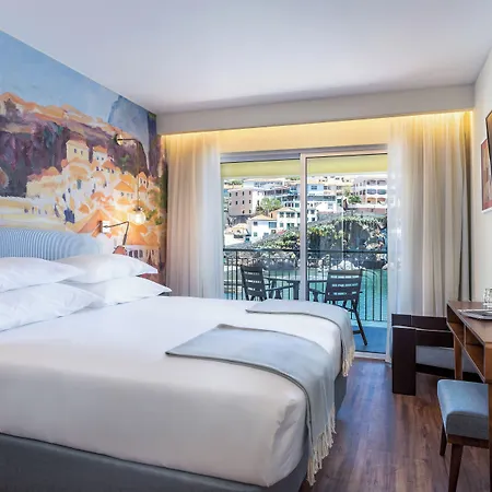 Pestana Churchill Bay 4* Camara de Lobos