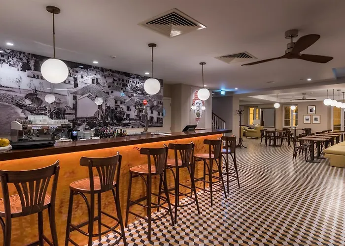 Pestana Churchill Bay 4* Câmara de Lobos